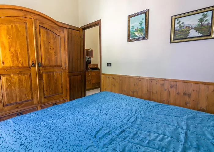 Lilla - A Willa Solanas (Cagliari)